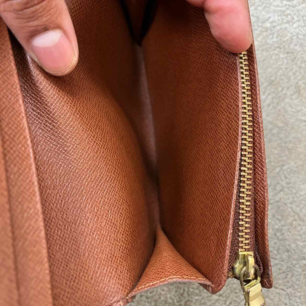 Louis Vuitton Wallet "BIFOLD" Used Brown