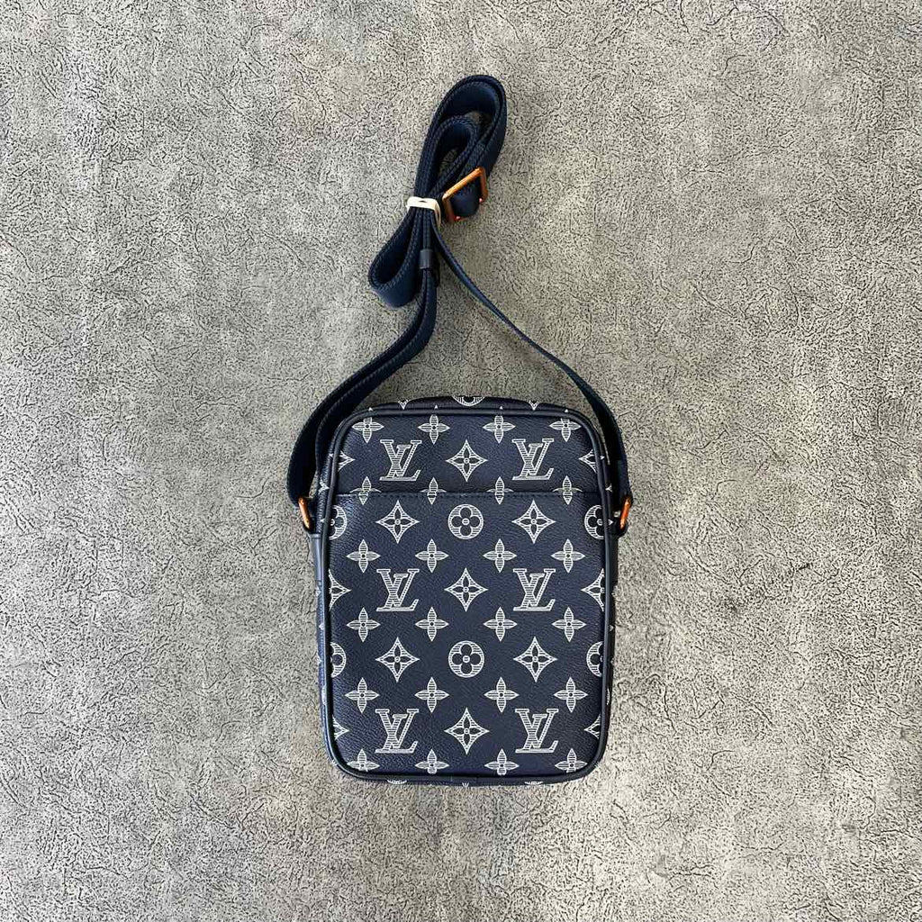 Louis Vuitton Shoulder Bag "UPSIDE DOWN INK" Used Navy