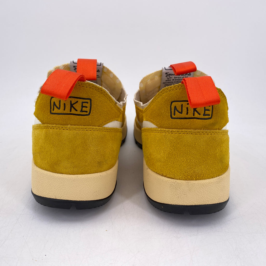 Nike (W) General Purpose Shoe "Dark Sulfur" 2022 Used Size 14W