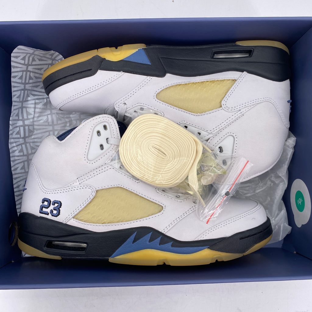 Air Jordan (W) 5 Retro "A Ma Maniere Dawn" 2023 Used Size 9W