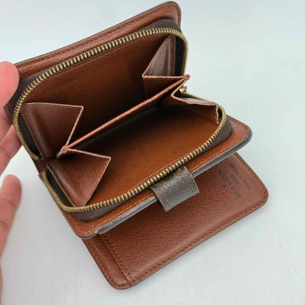 Louis Vuitton Wallet "MONOGRAM BIFOLD" Used Brown Size OS