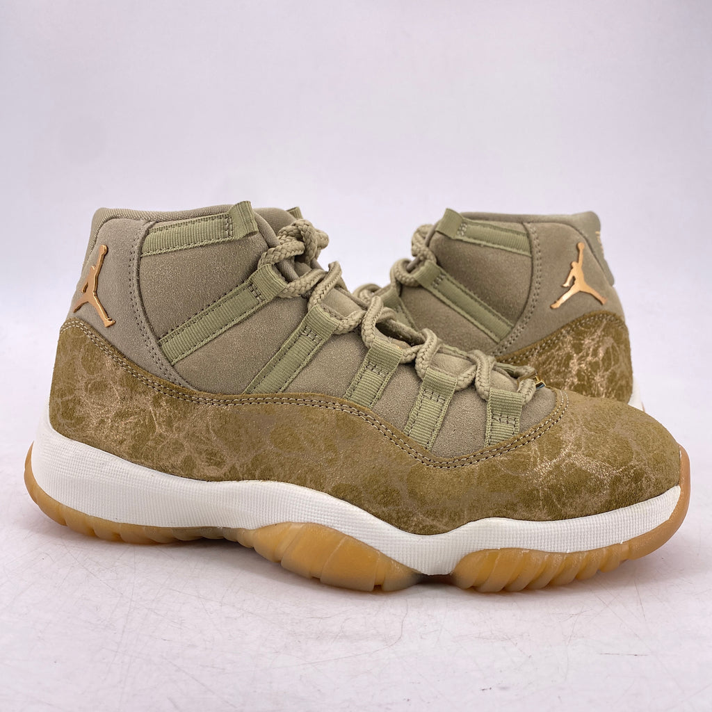 Air Jordan (W) 11 Retro "Neutral Olive" 2018 Used Size 8.5W