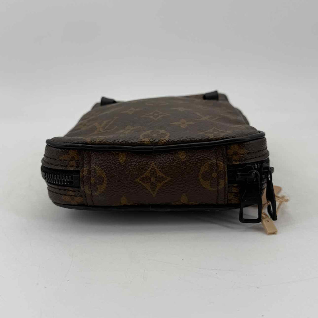 Louis Vuitton Handbag "UTILITY" Used Brown Size OS