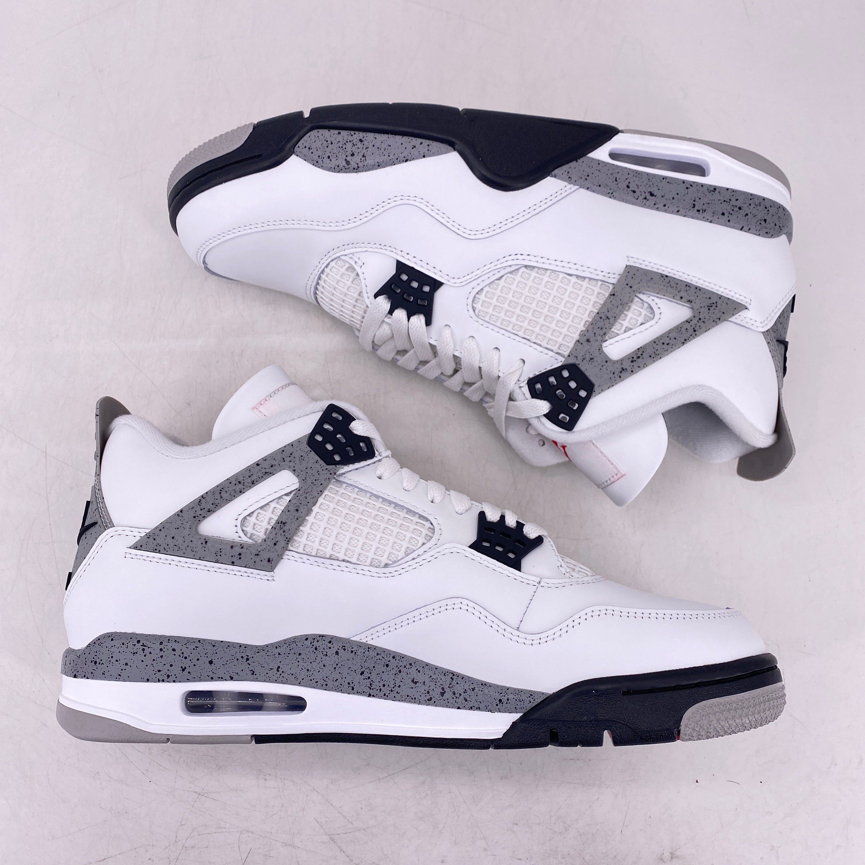 Air Jordan 4 Retro 