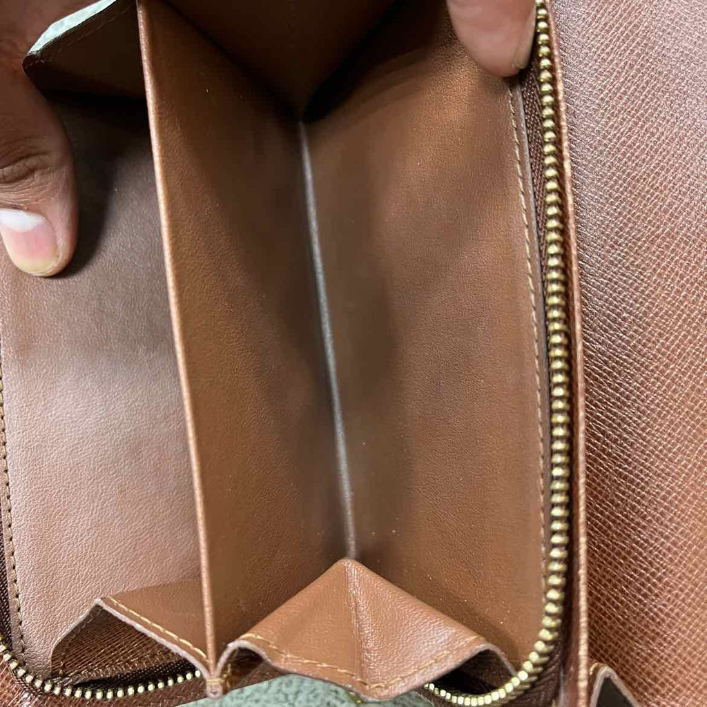 Louis Vuitton Wallet "BIFOLD" Used Brown