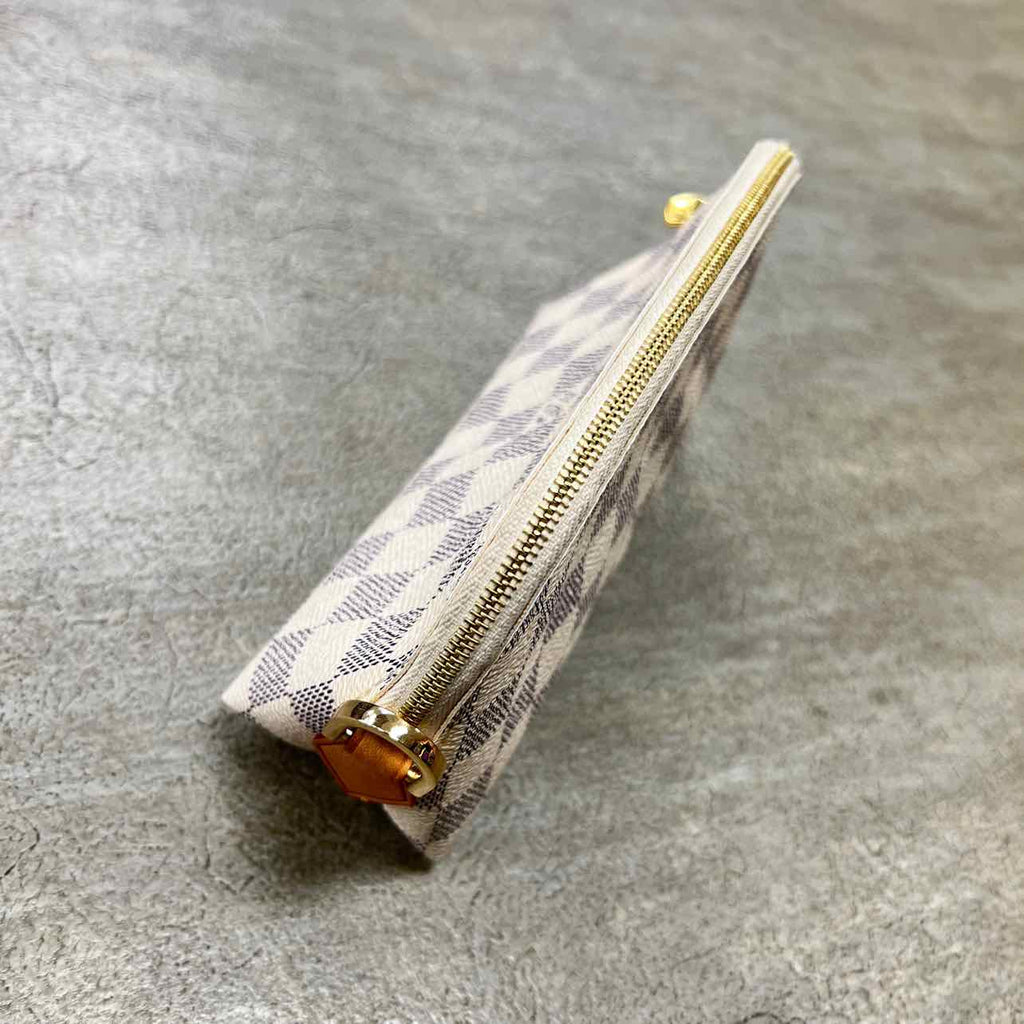 Louis Vuitton Pouch "AZURE" Used White