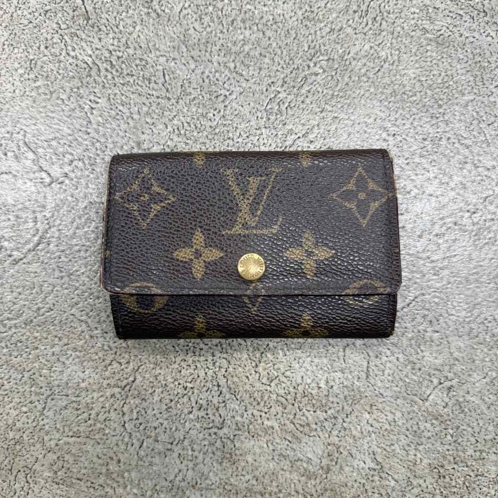 Louis Vuitton Wallet "MULTICLES 6 HOOKS KEY" Used