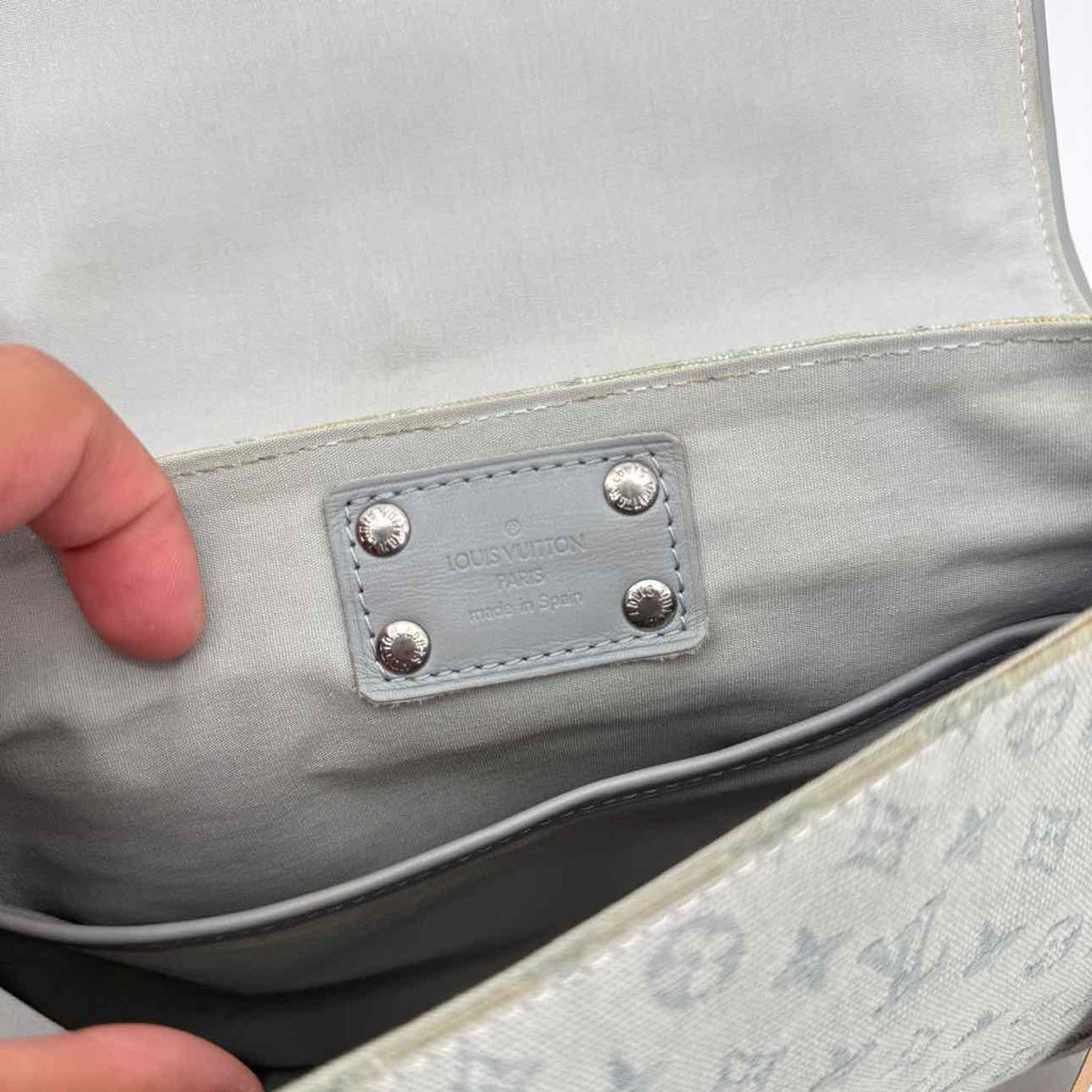 Louis Vuitton Crossbody "CONT DE FEES" Used Grey Size OS