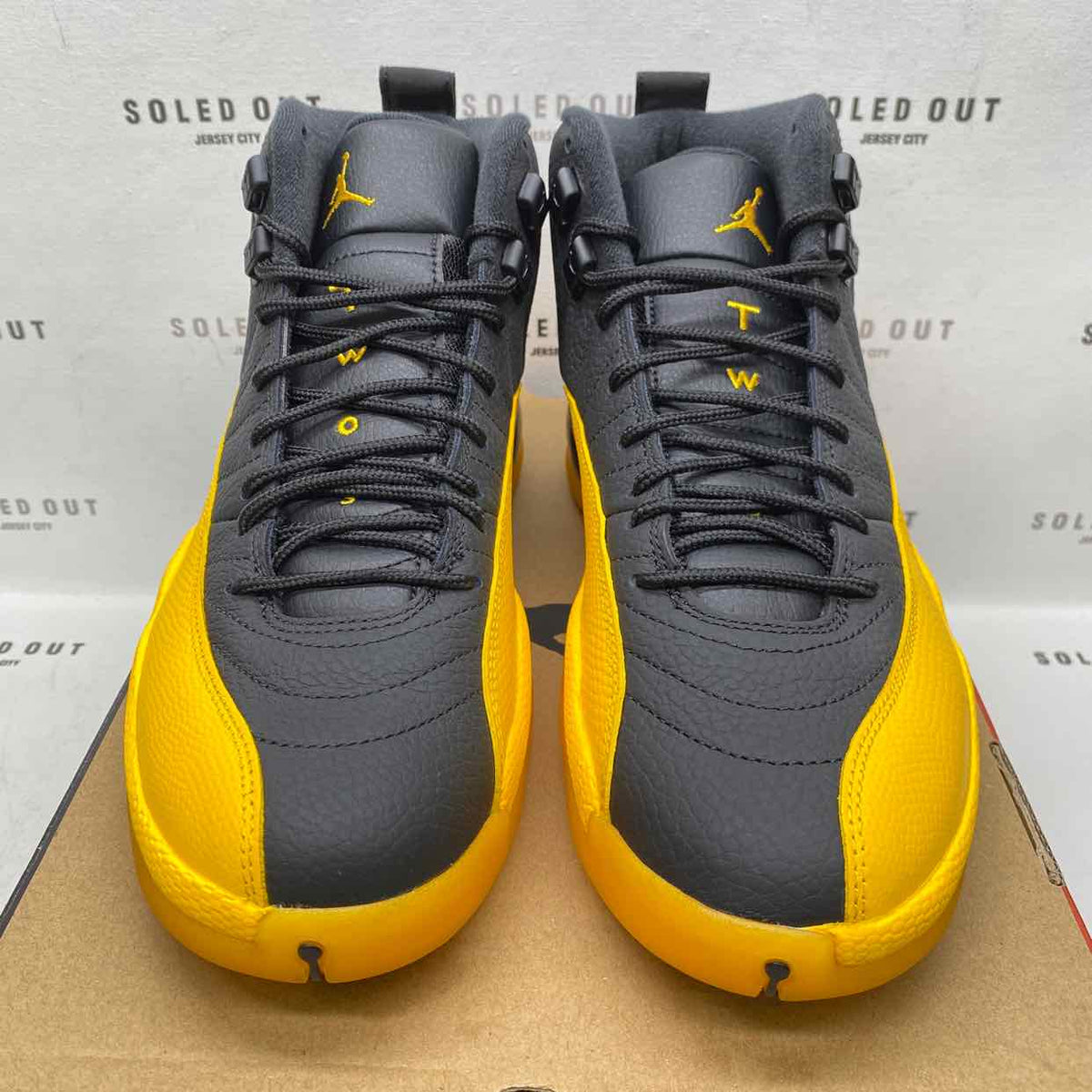 Nike Air Jordan 12 'University Gold' top 5.5Y