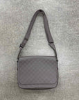 Louis Vuitton Messenger Bag "DISTRICT" New Grey Size PM