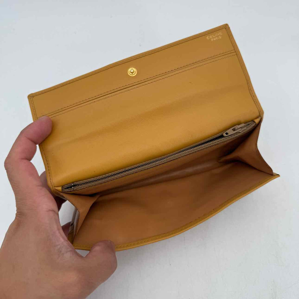 Celine Wallet "TRIOMPHE" Used Brown Size OS
