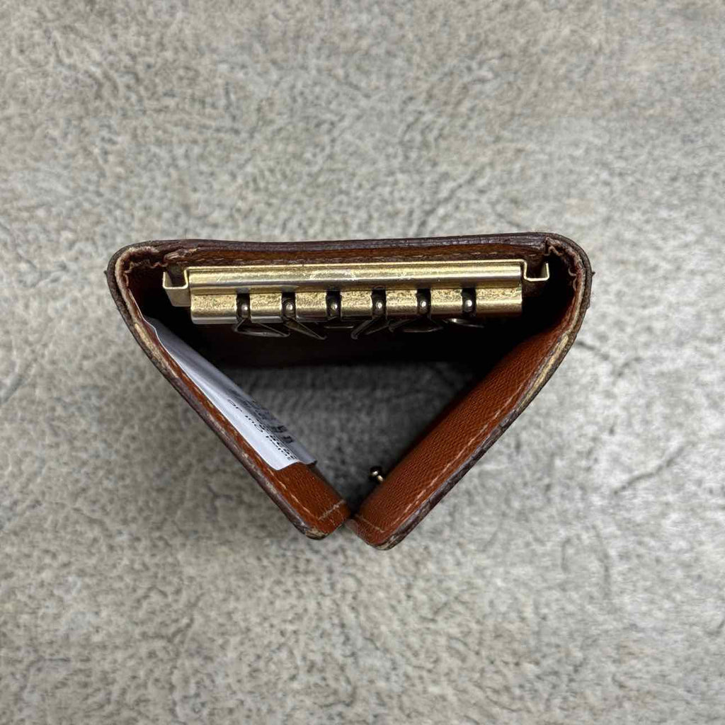 Louis Vuitton Wallet "MULTICLES 6 HOOKS KEY" Used