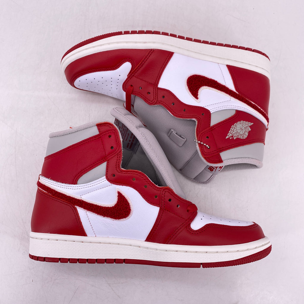 Air Jordan (W) 1 Retro High OG "Varsity Red" 2022 New Size 8.5W
