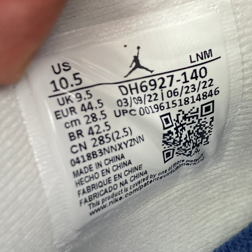 Air Jordan 4 Retro "Midnight Navy" 2022 New Size 10.5