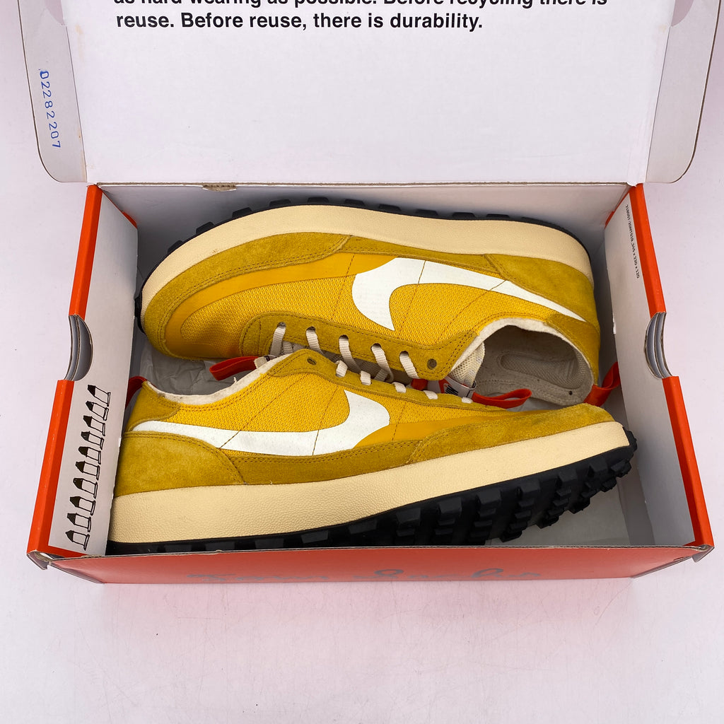 Nike (W) General Purpose Shoe "Dark Sulfur" 2022 Used Size 14W