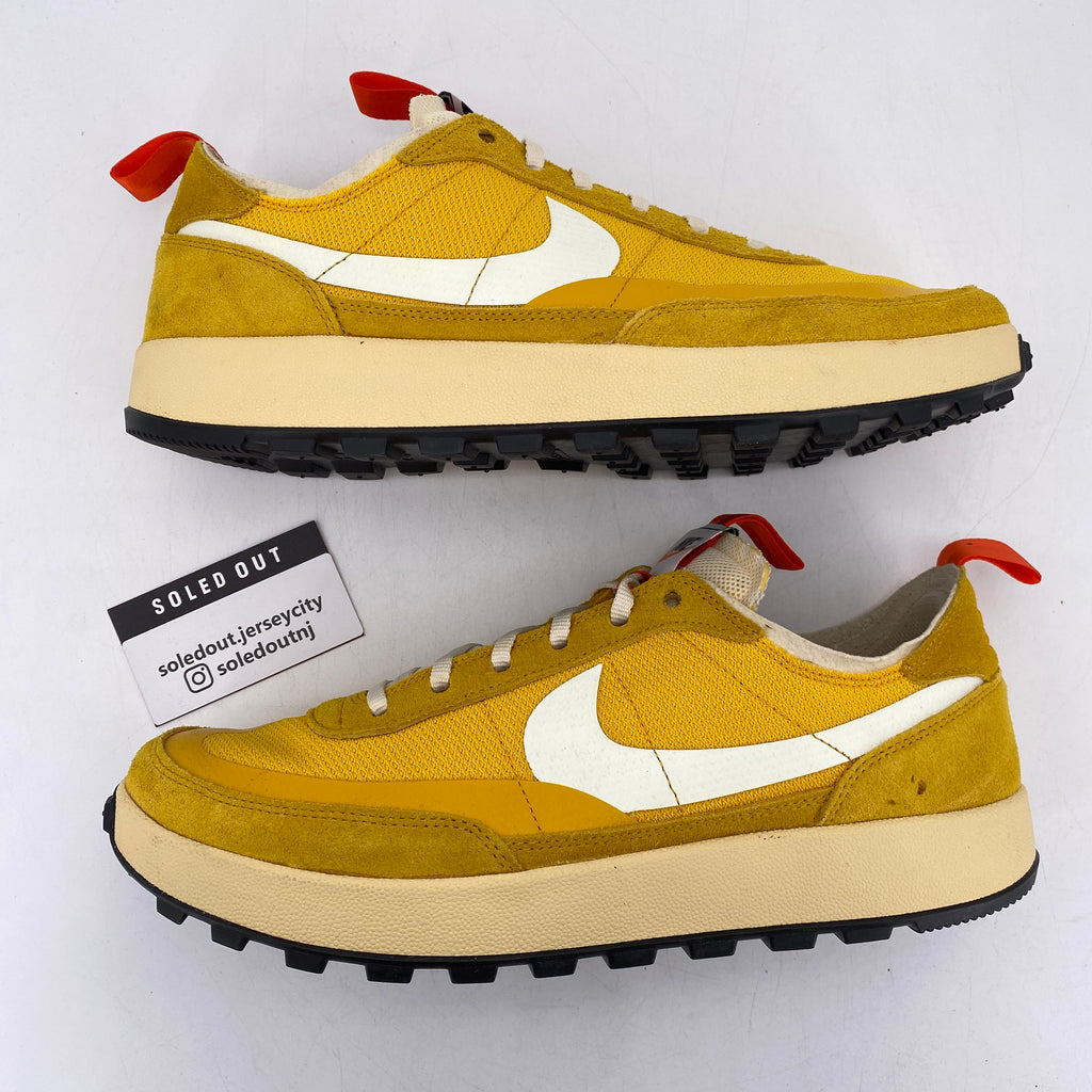 Nike (W) General Purpose Shoe "Dark Sulfur" 2022 Used Size 14W