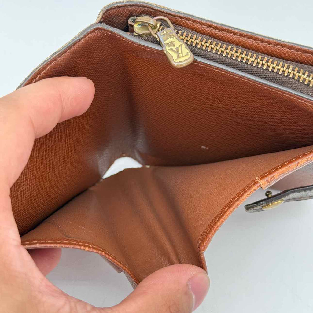 Louis Vuitton Wallet "MONOGRAM BIFOLD" Used Brown Size OS