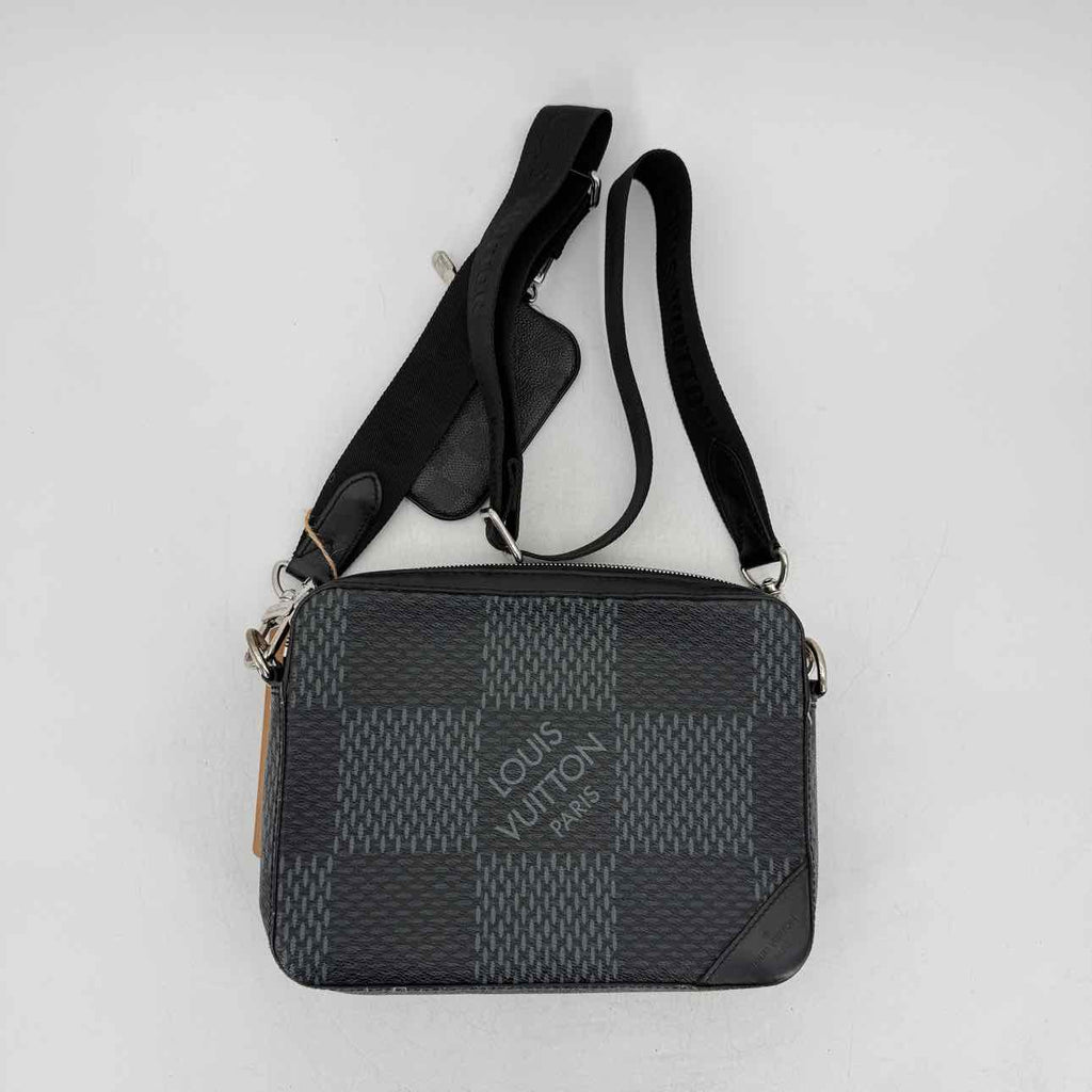 Louis Vuitton Messenger Bag "TRIO" Used Black