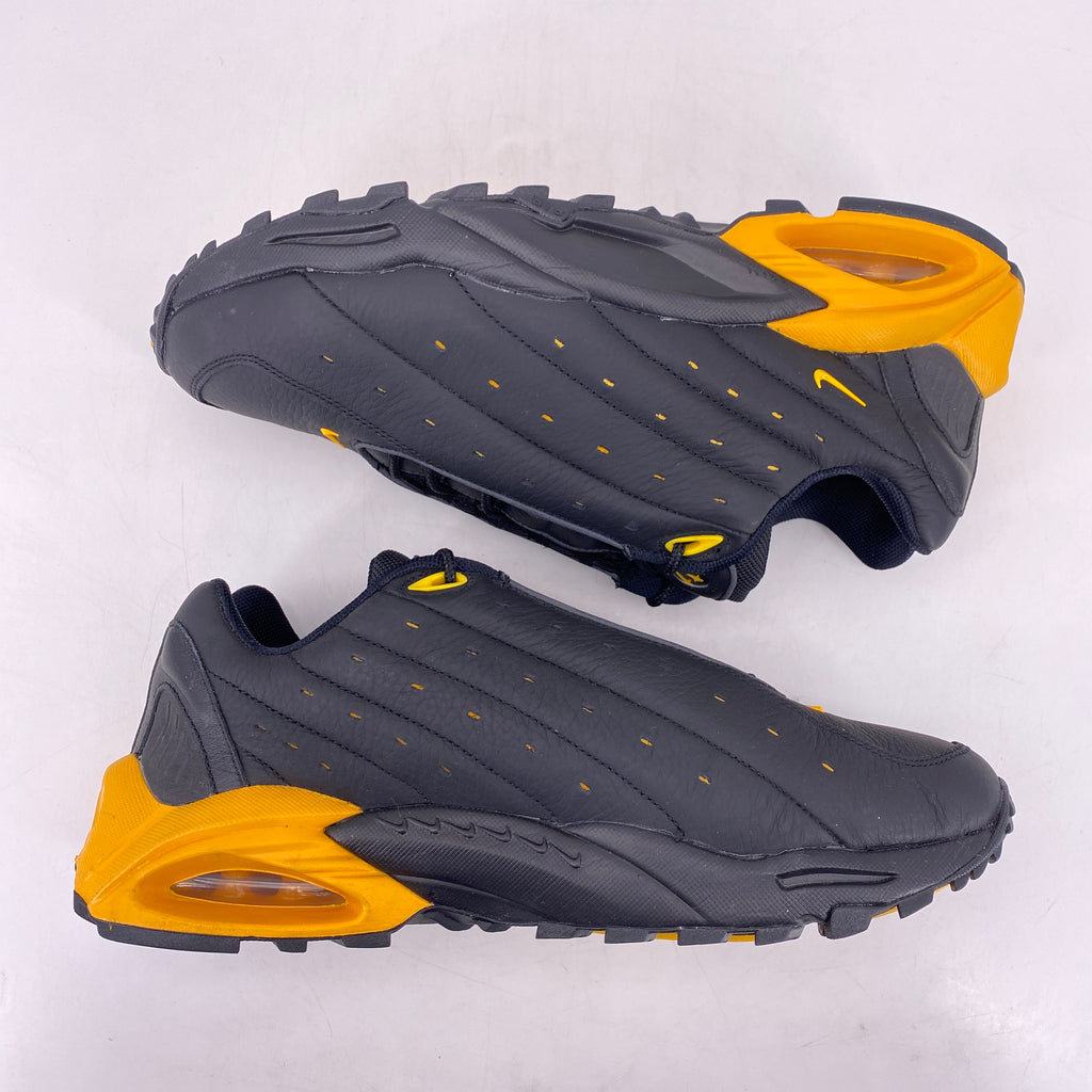 Nike Hot Step Air Terra "Black Yellow" 2022 Used Size 11.5