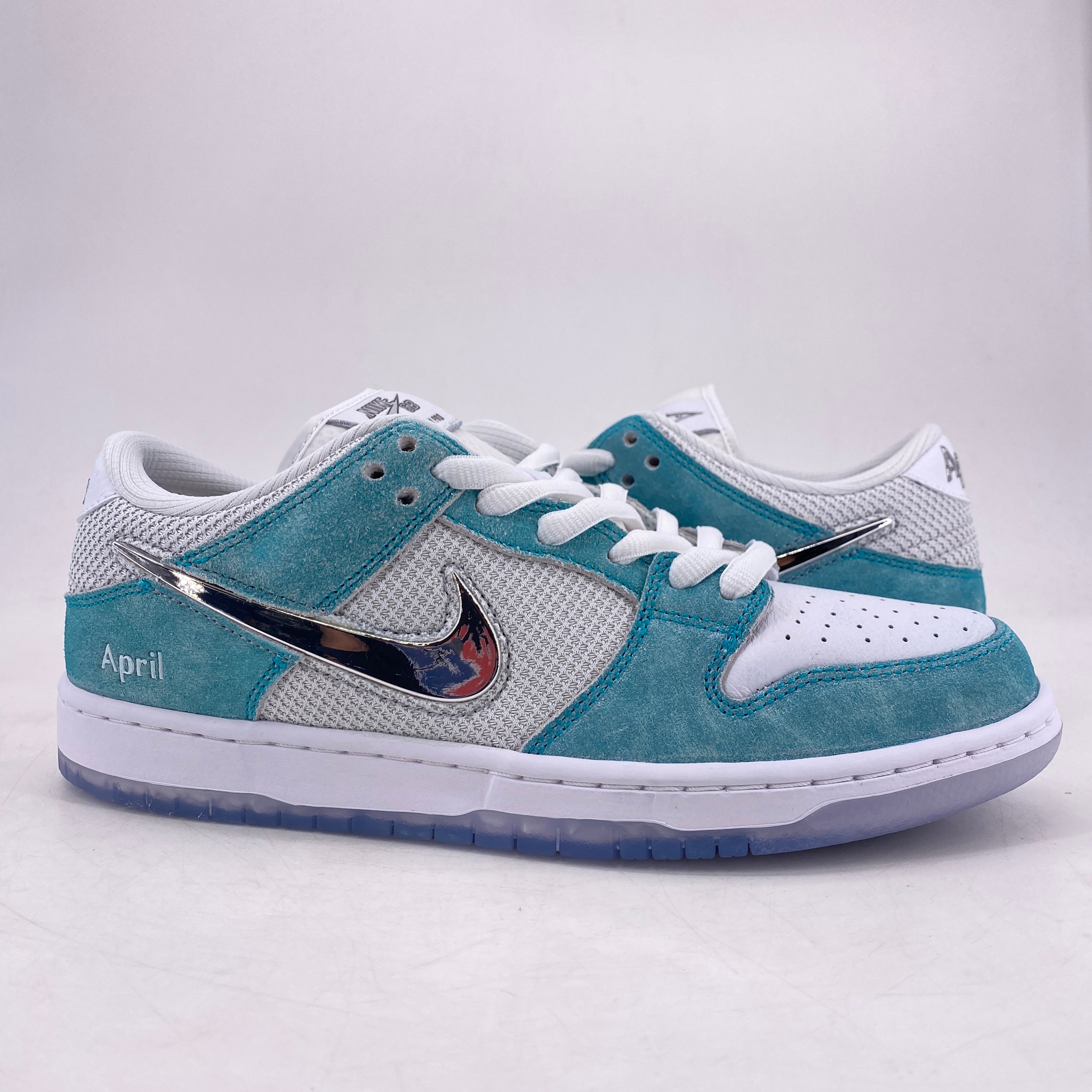 Cheapest Nike SB Dunk Low Size 9.5