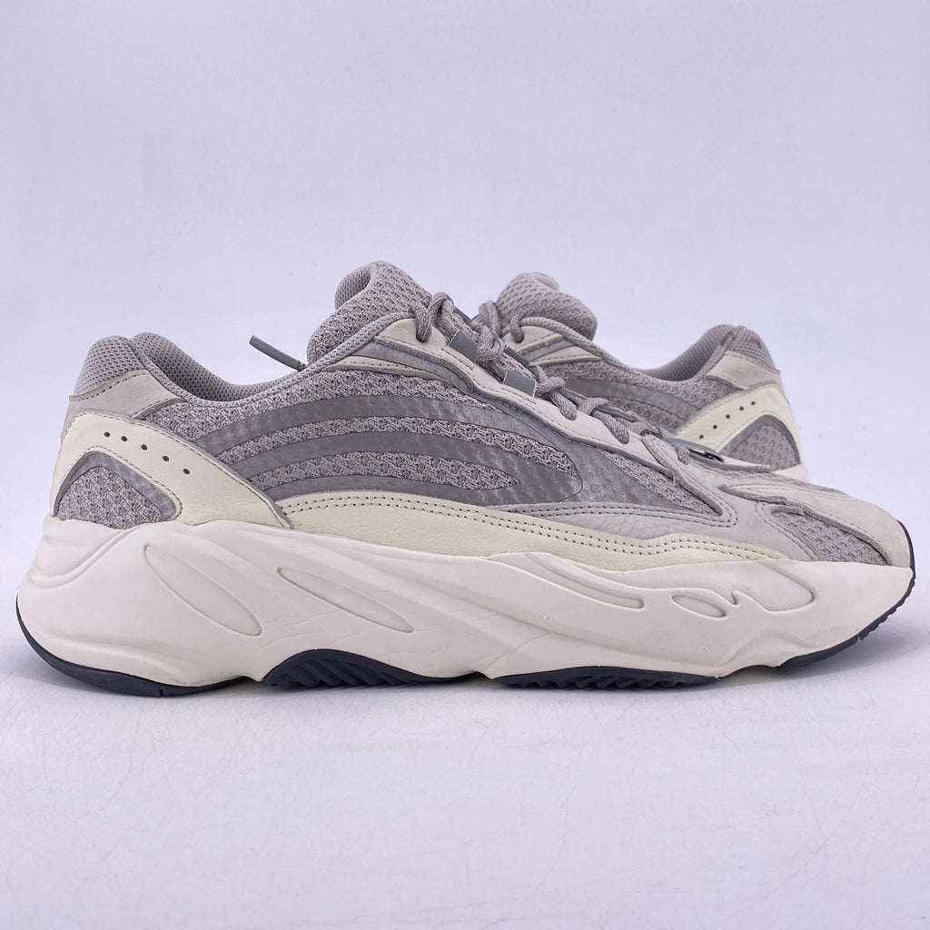 Yeezy 700 v2 "Static" 2018 Used Size 13.5
