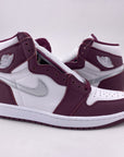 Air Jordan 1 Retro High OG "Bordeaux" 2021 New Size 10