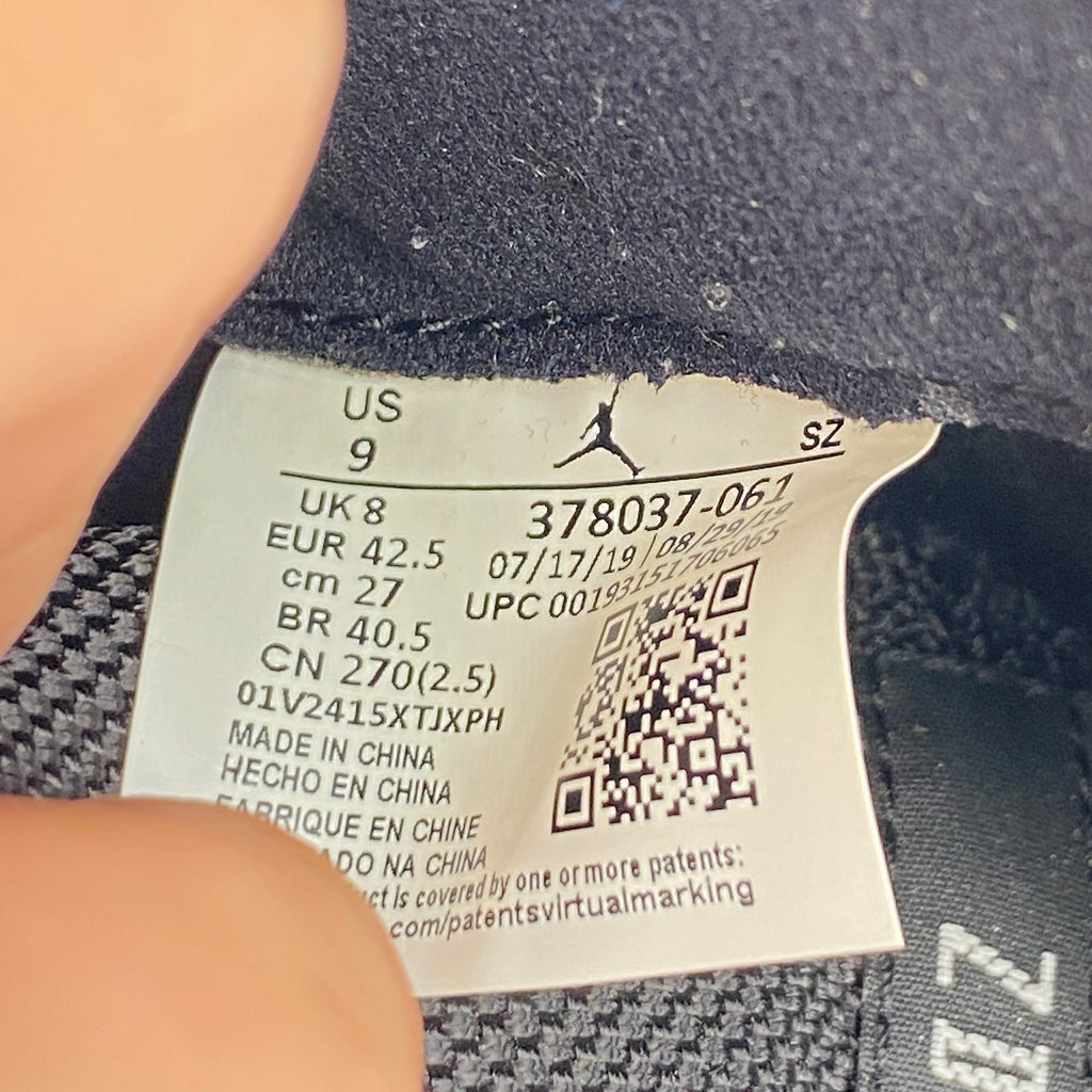 Air Jordan 11 Retro "Bred" 2019 Used Size 9