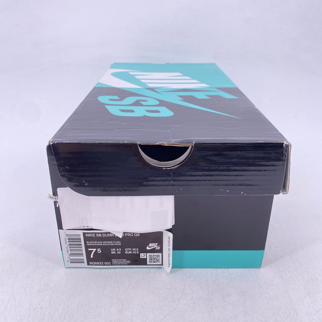 Nike SB Dunk Low "Raygun Tie-Dye Black" 2019 Used Size 7.5