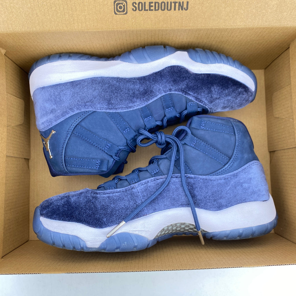 Air Jordan (W) 11 Retro "Midnight Navy" 2022 Used Size 8.5W