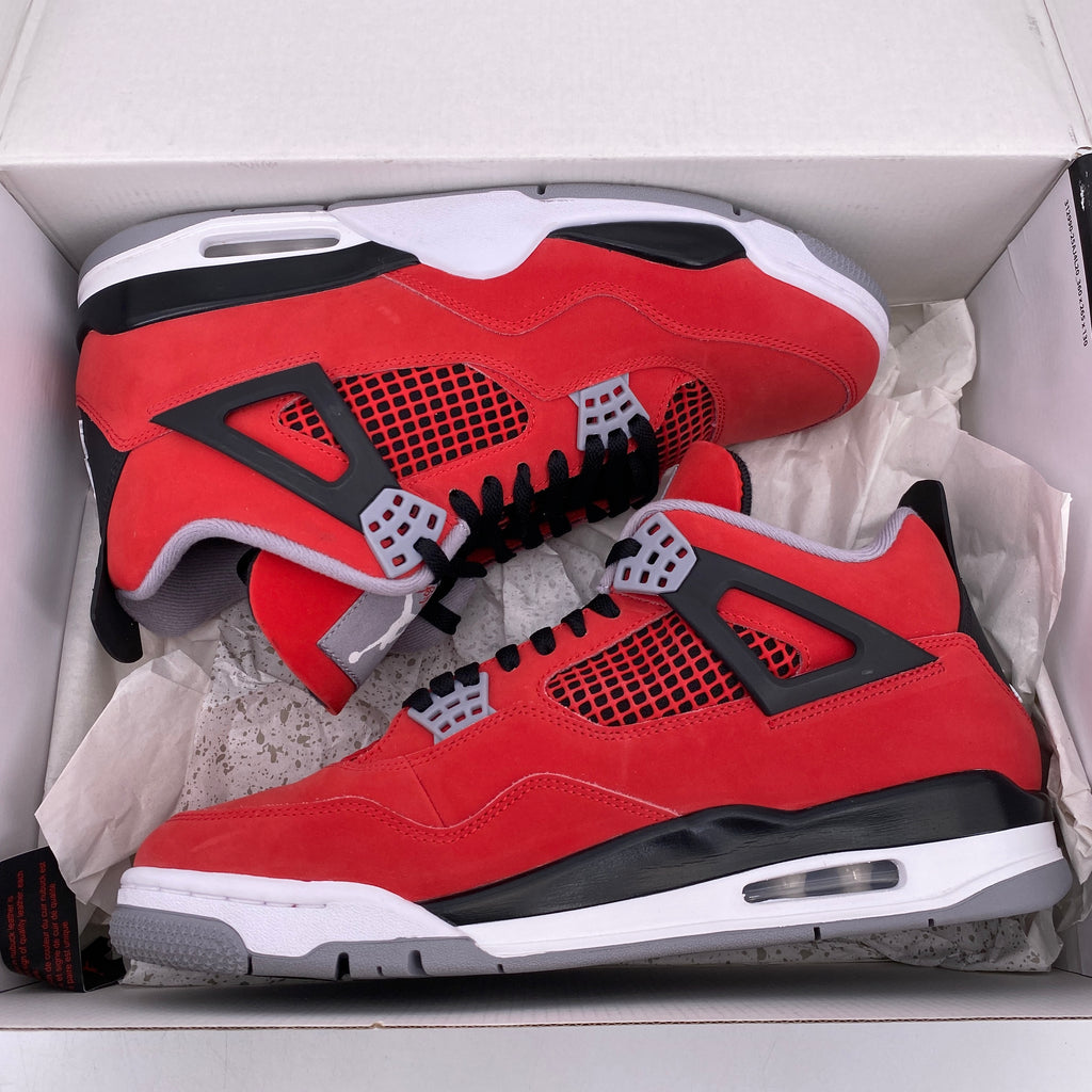 Air Jordan 4 Retro "Toro Bravo" 2026 Used Size 11.5