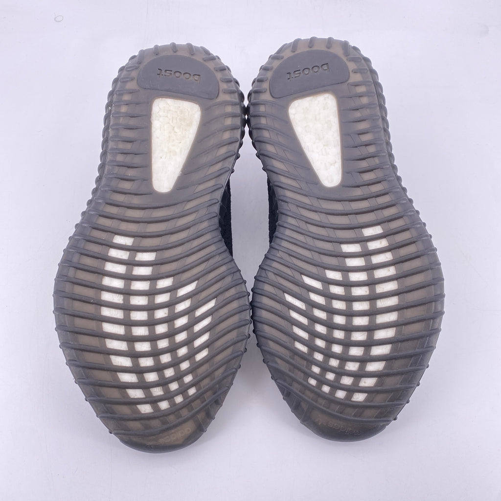 Yeezy 350 v2 "Bred" 2020 Used Size 7.5