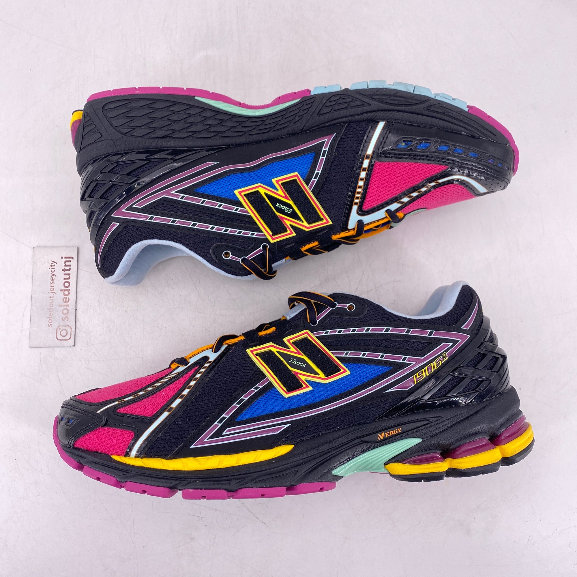 New Balance 1906r &quot;Neon Nights&quot; 2022 Used Size 9.5