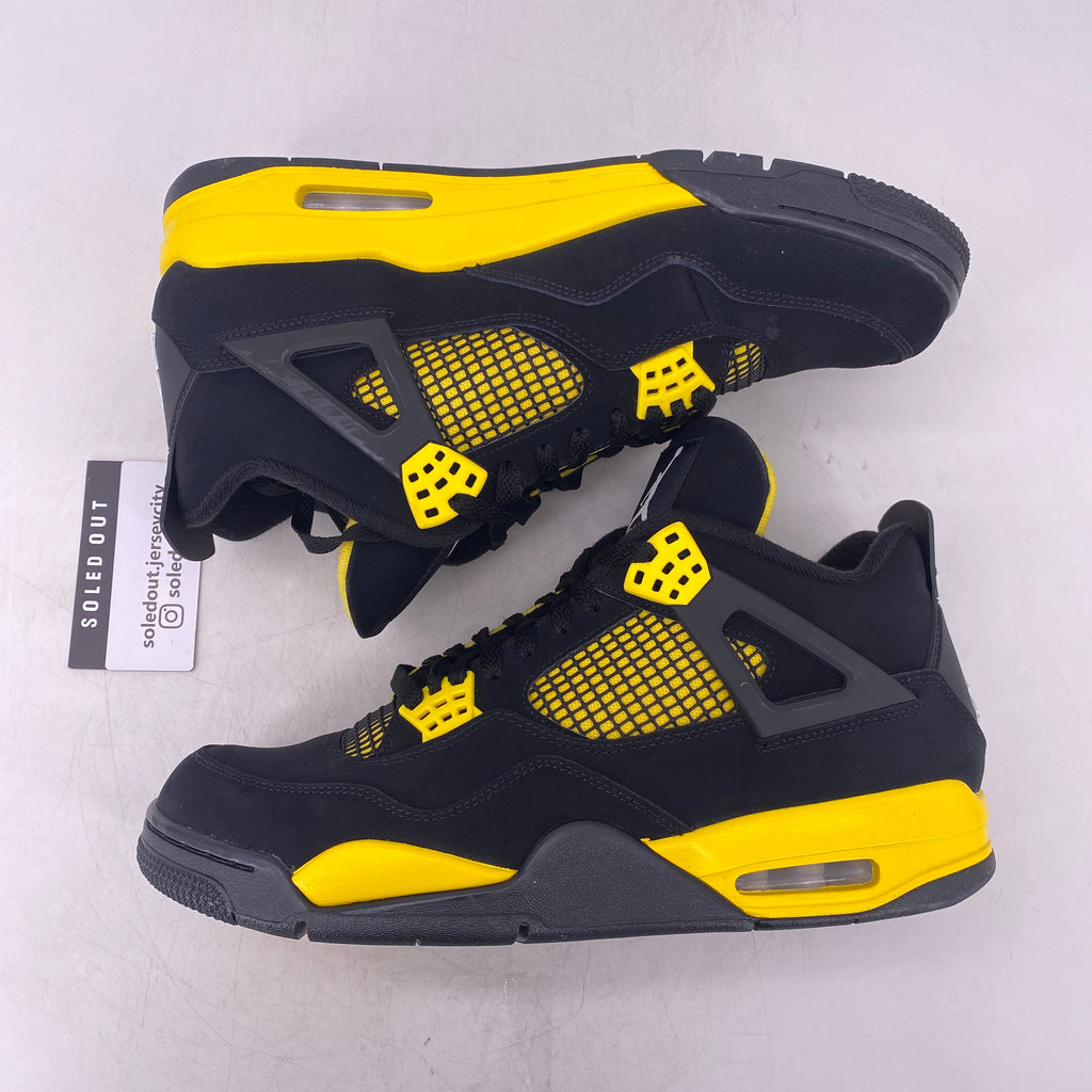 Air Jordan 4 Retro "Thunder" 2023 Used Size 11.5