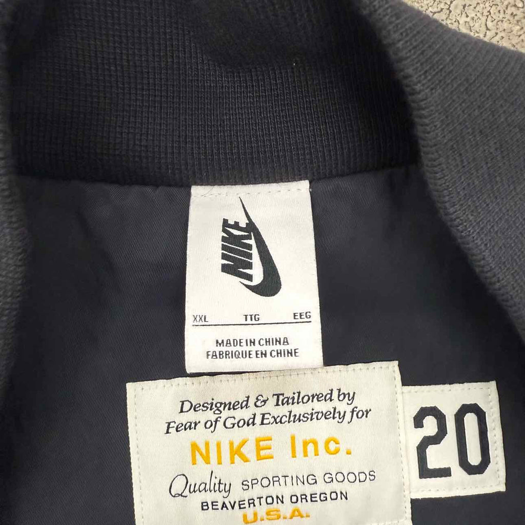 Nike Jacket "WARM UP" Black Used Size 2XL