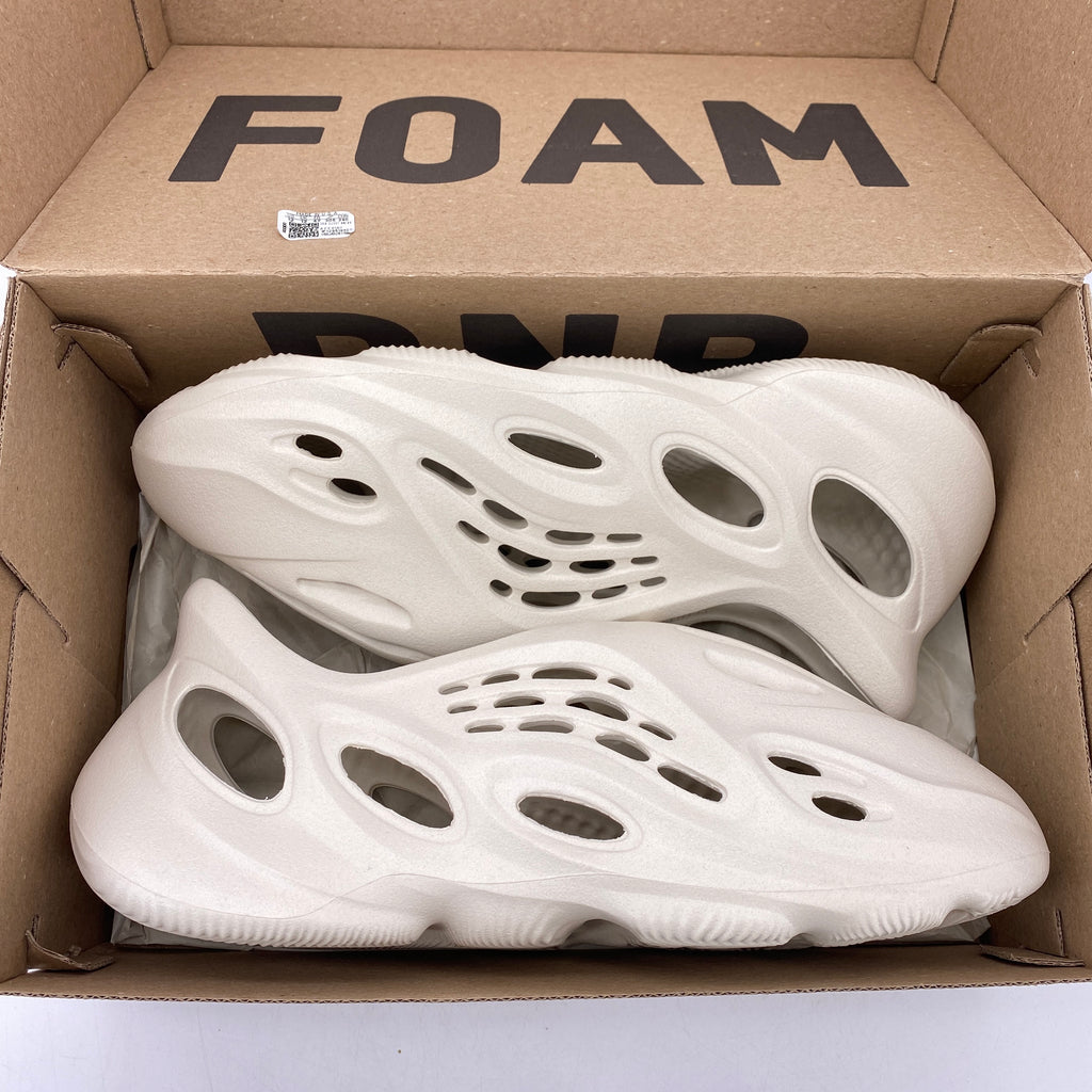 Yeezy Foam RNNR "Sand" 2021 New Size 12
