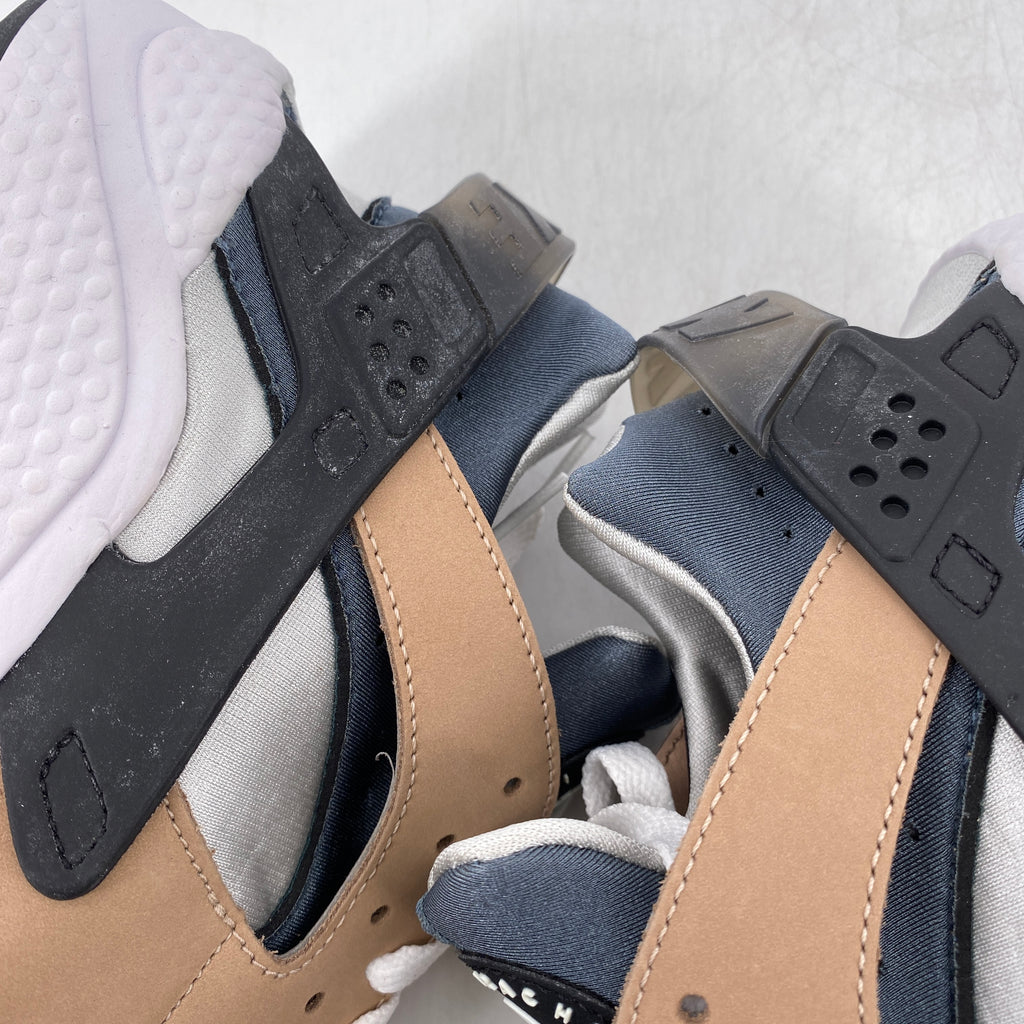 Nike Air Huarache "ESCAPE" 2021 New Size 9.5