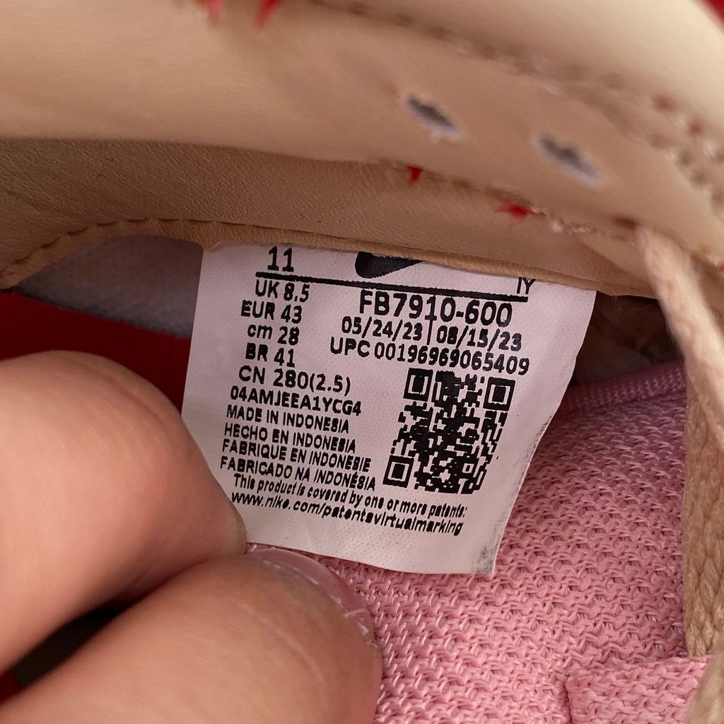 Nike (W) Dunk Low "Bacon" 2023 Used Size 11W