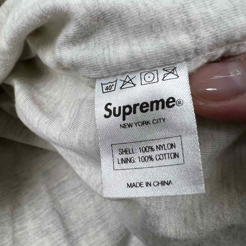 Supreme Zip Up "SPELLOUT" Beige Used Size XL