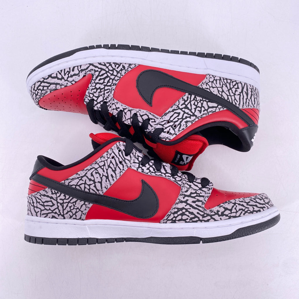 Nike Dunk Low SB "Supreme Red" 2012 Used Size 10