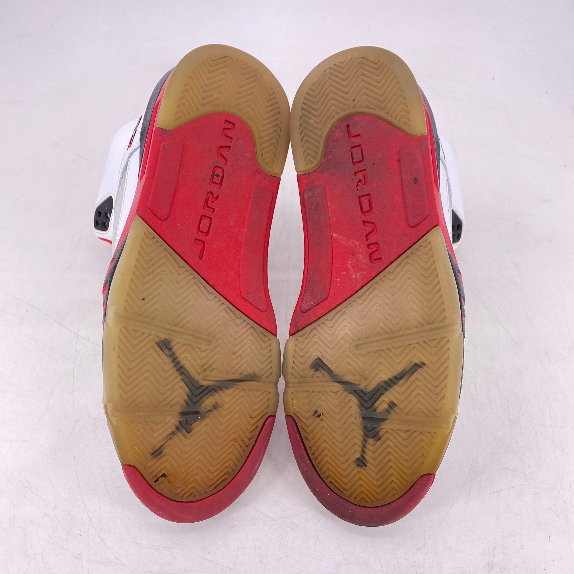 Air Jordan 5 Retro &quot;Fire Red Black Tongue&quot; 2013 Used Size 9