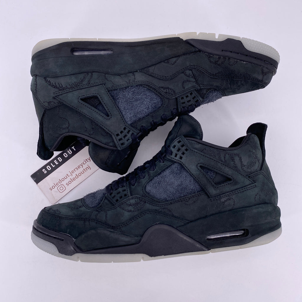 Air Jordan 4 Retro "Kaws Black" 2017 Used Size 10.5