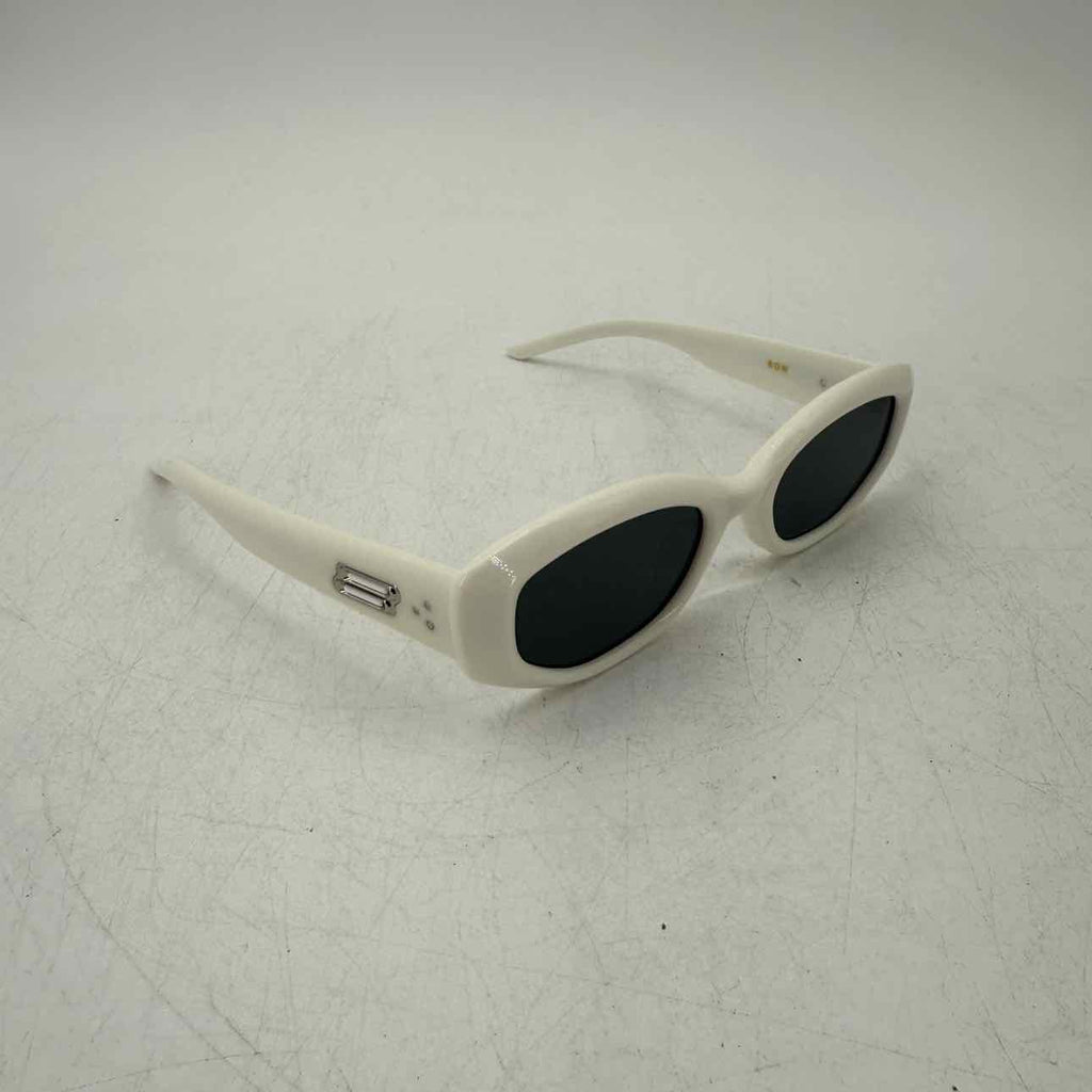 Gentle Monster Sunglasses "ROW W2" New White Size OS