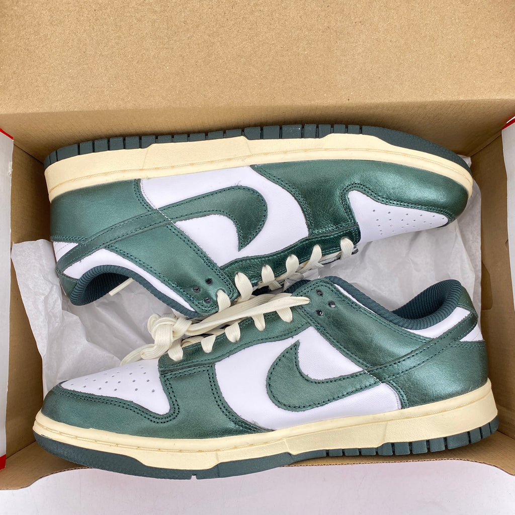 Nike (W) Dunk Low "Vintage Green" 2022 New Size 10W