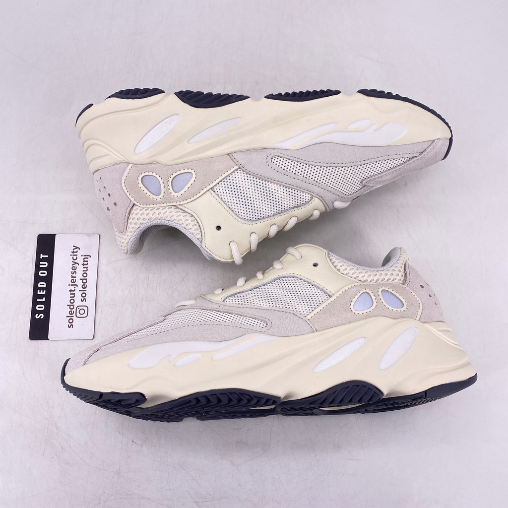 Yeezy 700 "Analog" 2019 New Size 8.5