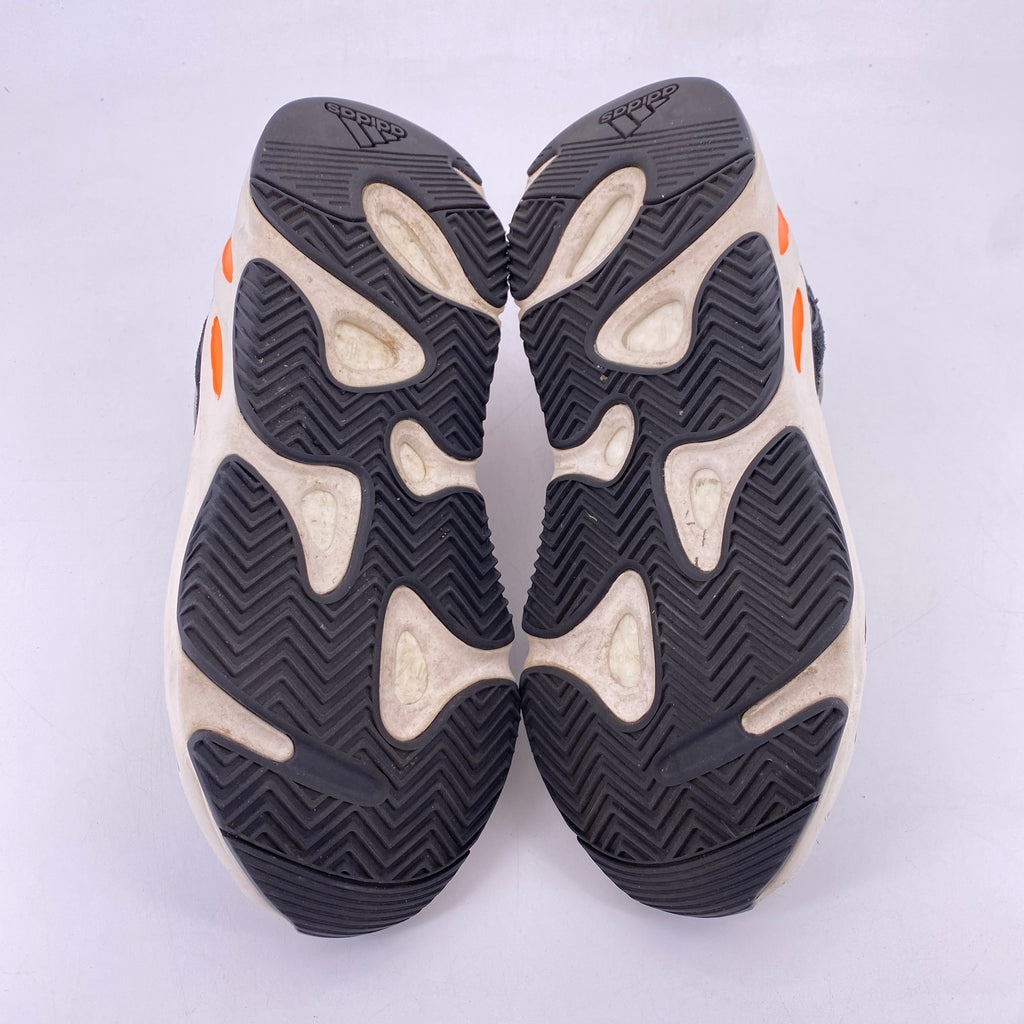 Yeezy 700 "Waverunner" 2018 Used Size 7.5