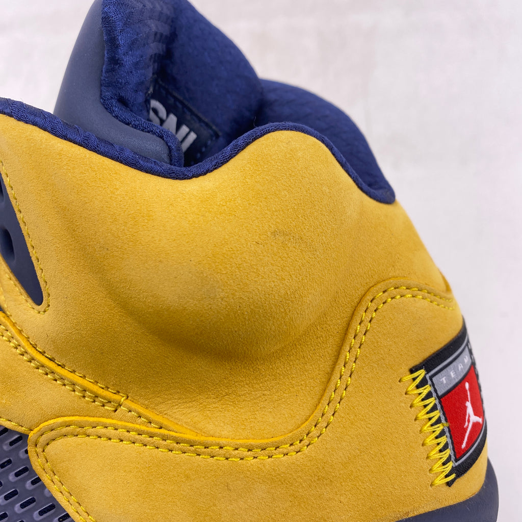 Air Jordan 5 Retro SE "Michigan" 2019 New Size 9.5