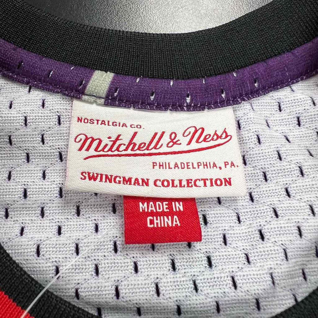 Mitchell & Ness Jersey "RAPTORS" Purple New Size XL
