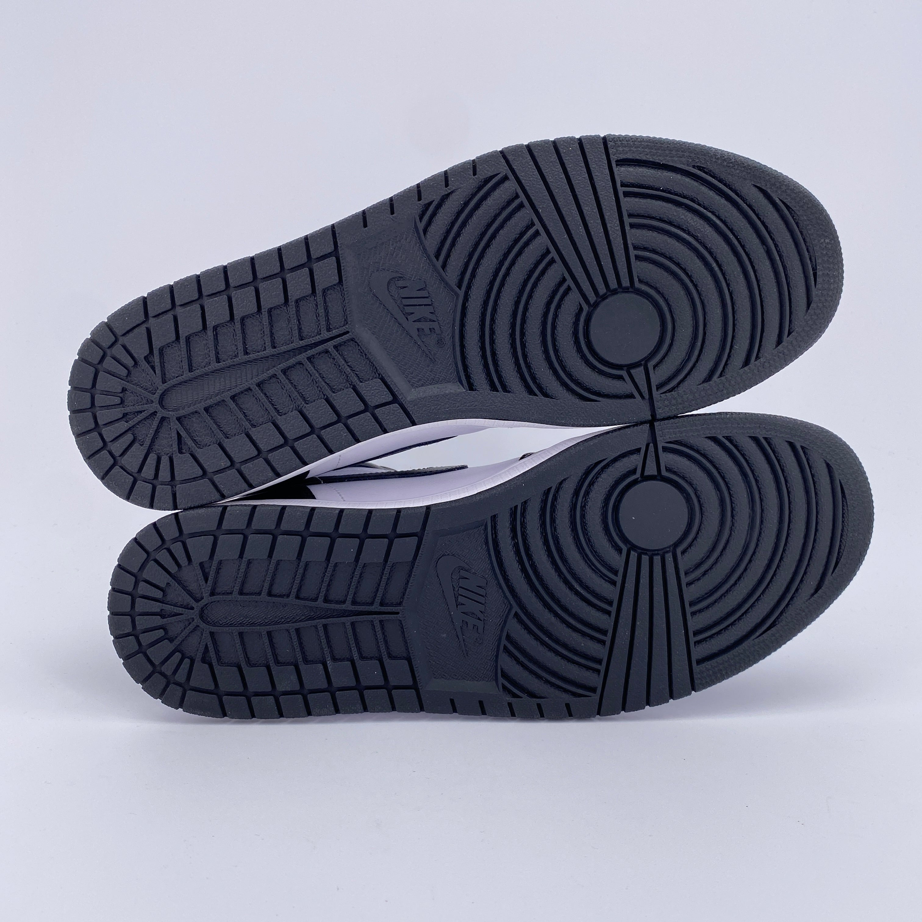 Air Jordan 1 Retro High OG "Black White" 2014 Used Size 11.5