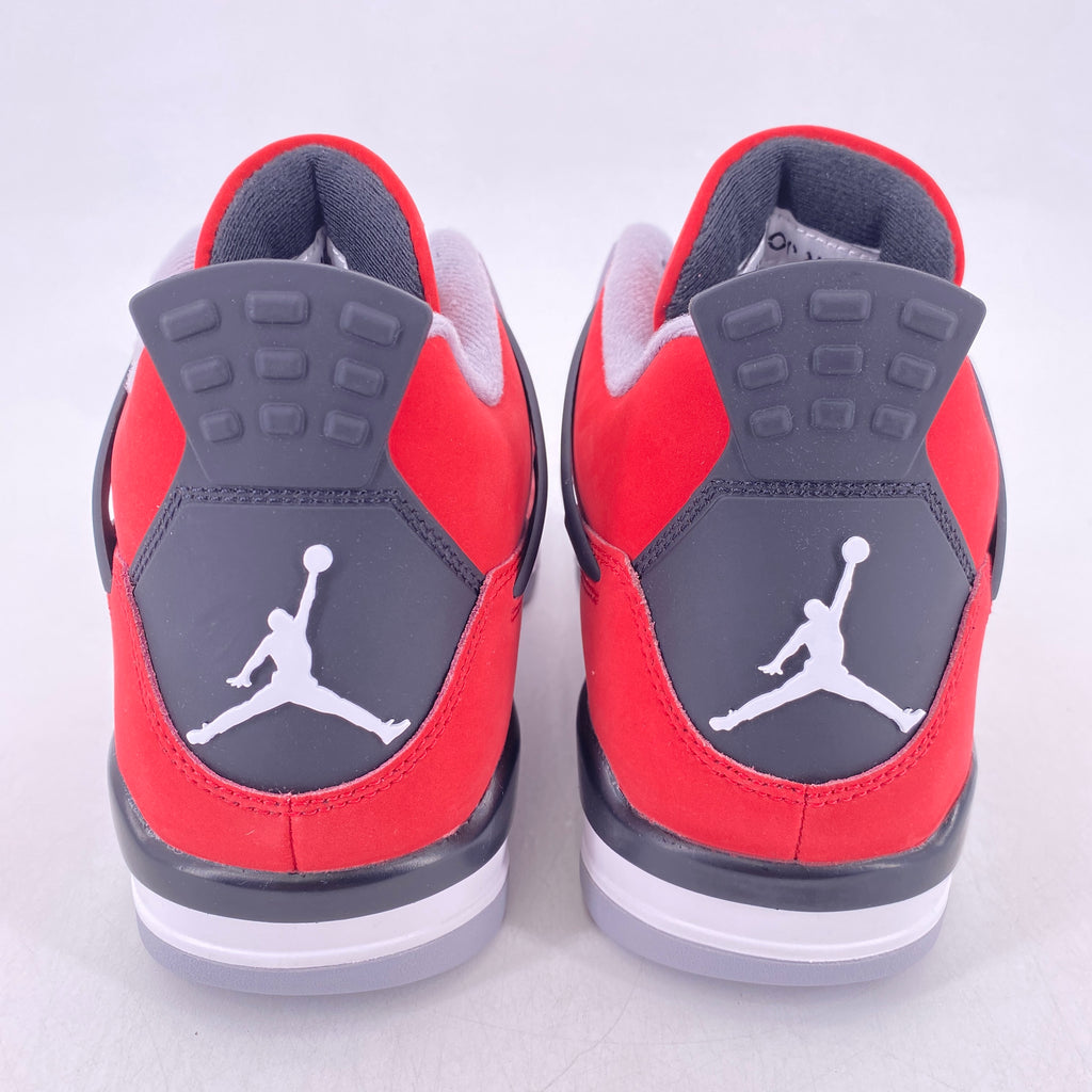 Air Jordan 4 Retro "Toro Bravo" 2026 New Size 9.5