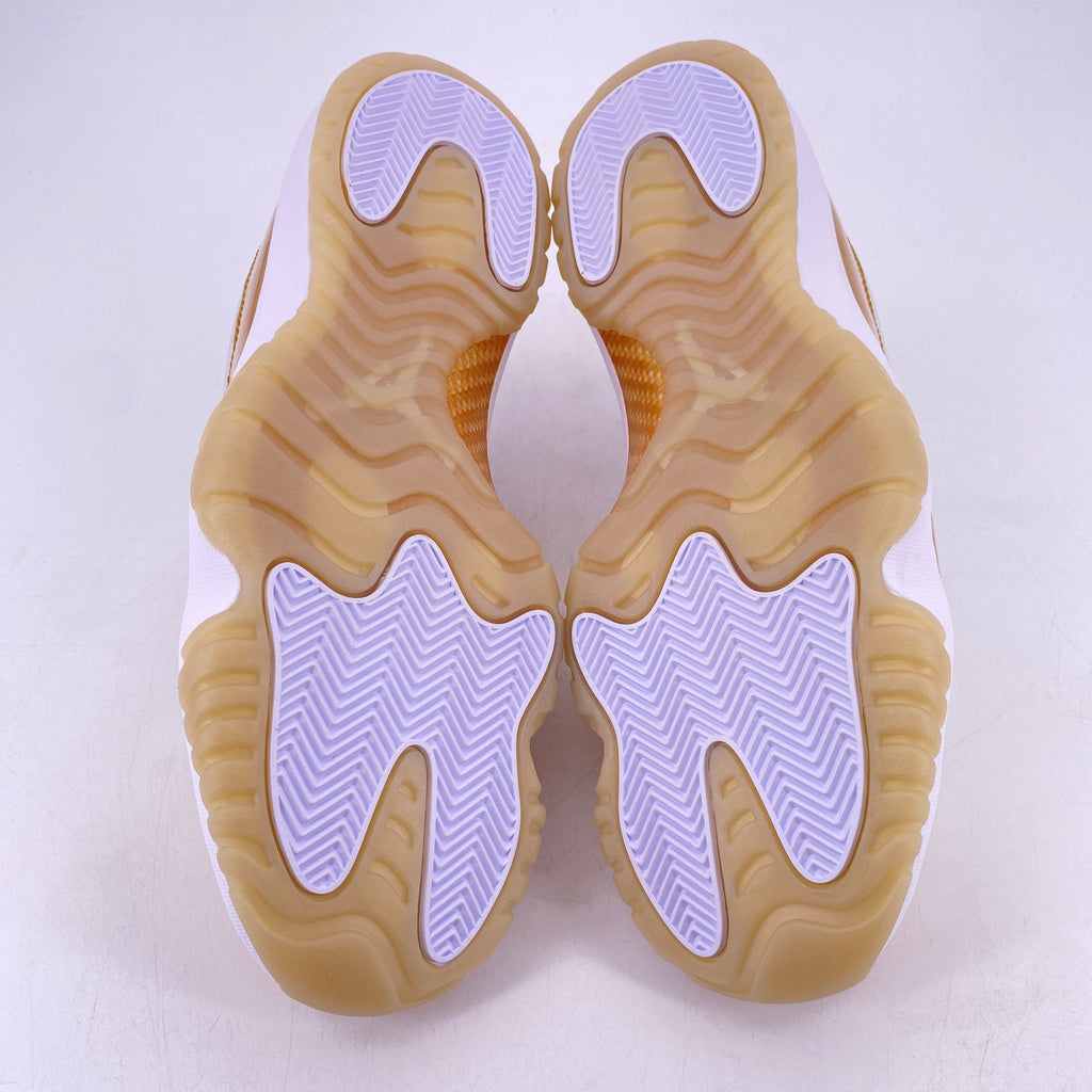 Air Jordan (W) 11 Retro Low "Mothers Day" 2026 Used Size 13.5W